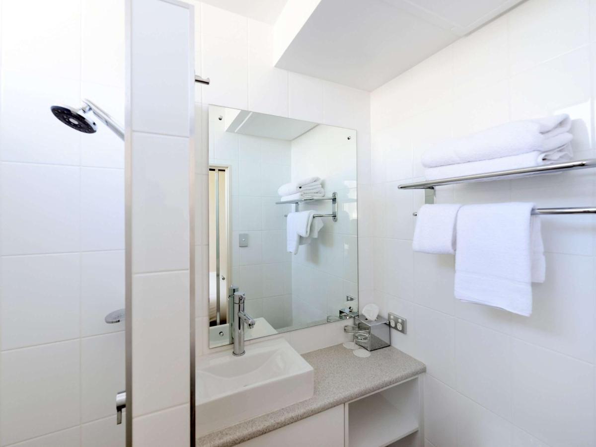 Hotel Ibis Styles Adelaide Grosvenor Exterior foto